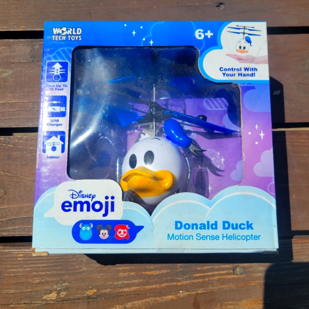 Disney emoji Donald duck motion sense helicopter